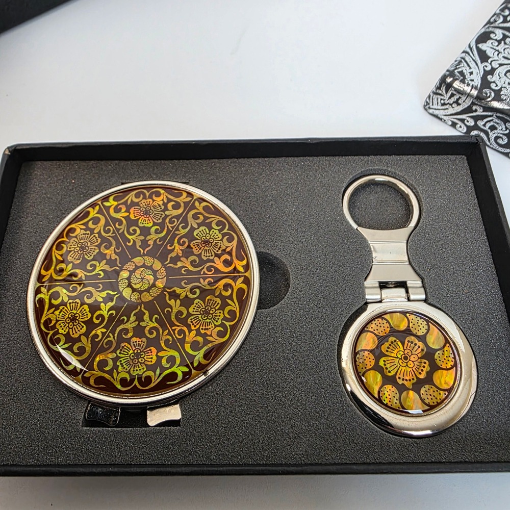 Korean Mother of Pearl Compact Mirror and Folding Purse Hanger Gift Set Silver - Picture 13 of 13